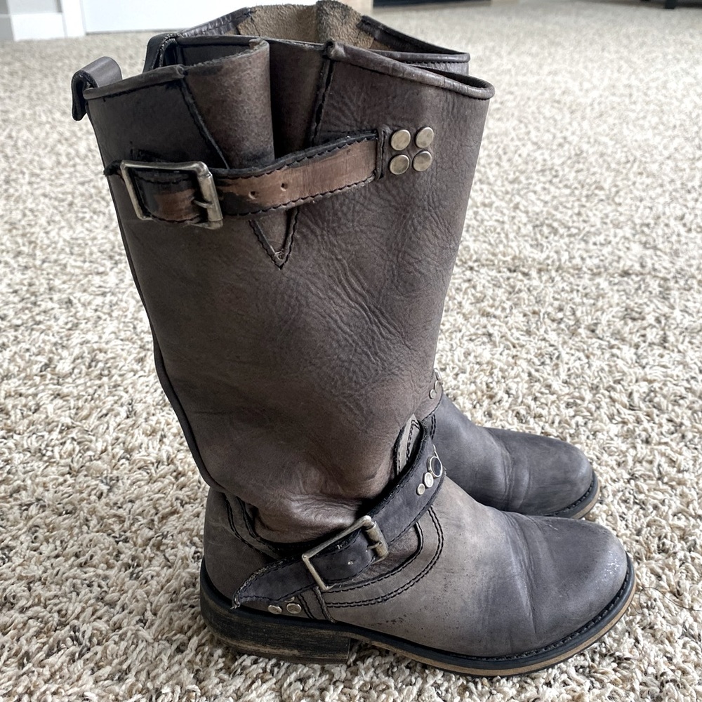 Steve Madden leather boots